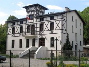 Dom strzelecki800.jpg