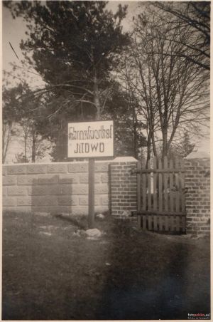 Cmentarz-Komunalny-jastrowie1940r.jpg