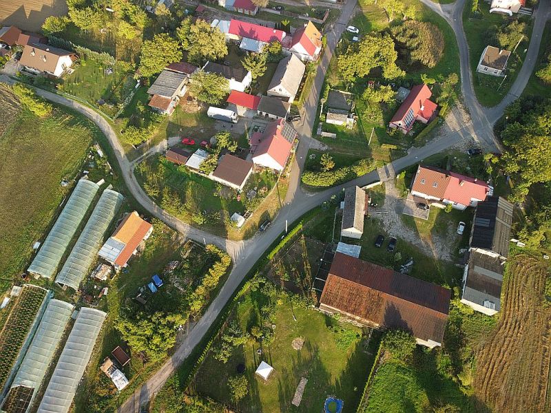 Plik:Dron-dolaszewo-10rg.jpg