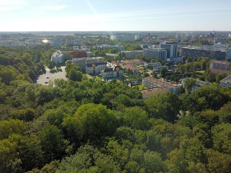 Plik:Kolobrzeg-dron13rg.jpg