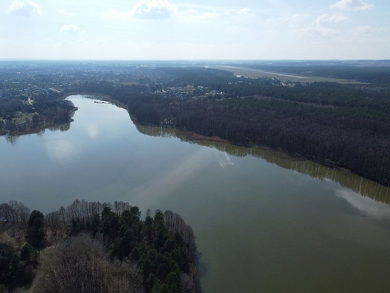 Plik:Dron-zalew-koszycki4rg.jpg