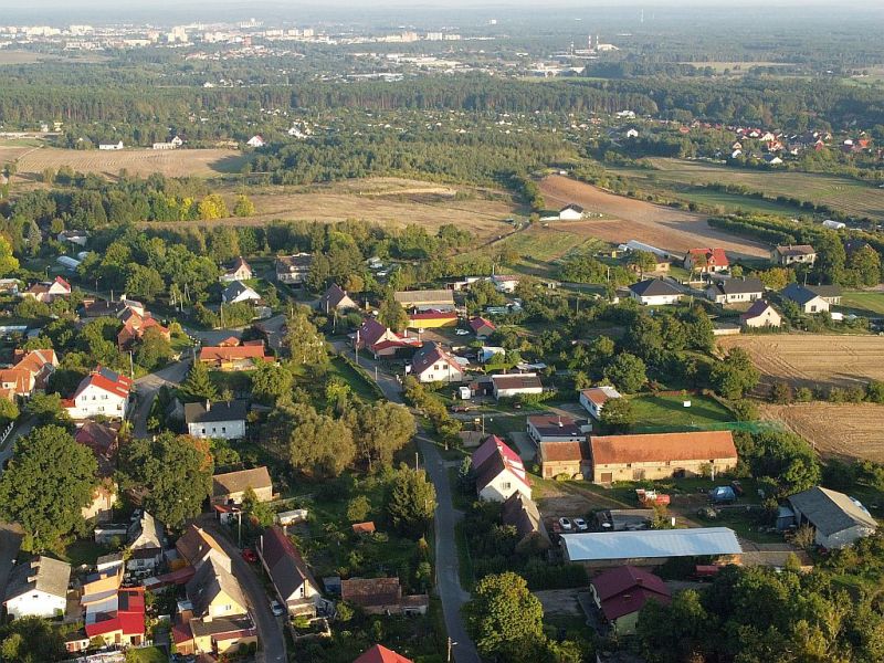 Plik:Dron-dolaszewo-8rg.jpg
